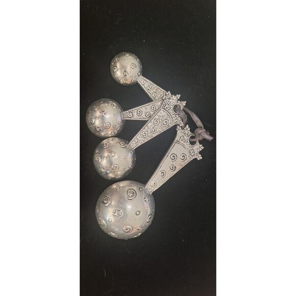 Ganz Princess Pewter Measuring Spoons Set- Stars & Crowns- Vintage Kitchen Decor - Picture 6 of 8